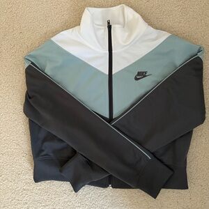 Nike White and Black Tag Hoodie - Classic Brand Label